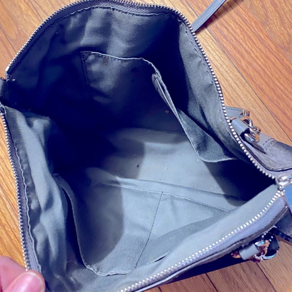 Dove grey purse - Picture 6 of 6